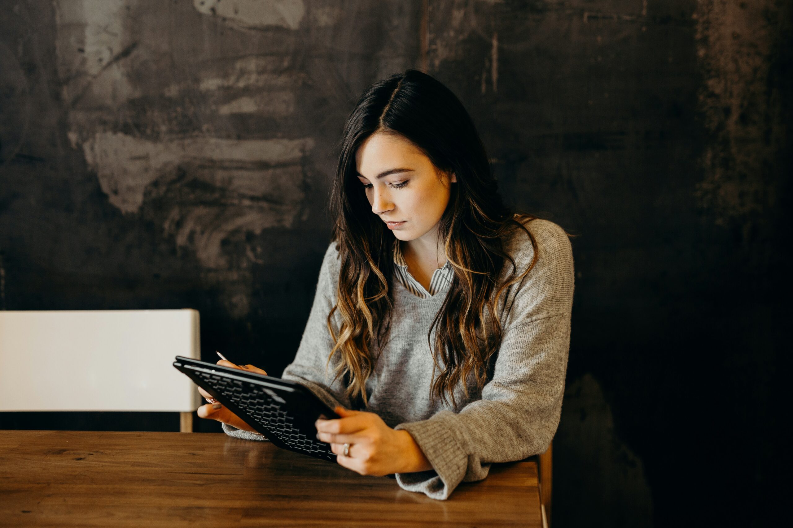 Image of student with tablet